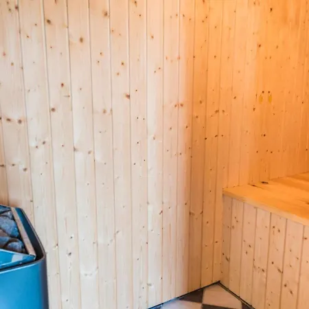 Holiday home Liv *