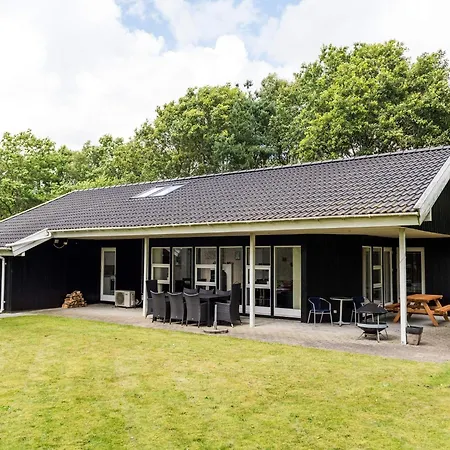 8 Person In Ferienhaus *