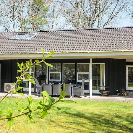 Prázdninový dům 8 Person In Oksbøl
