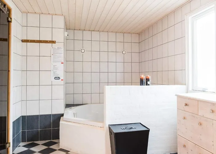 Nyaraló 8 Person In Oksbøl